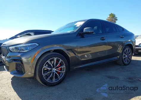 2022 BMW X6 xDrive40I z USA, uszkodzony, nr VIN 5UXCY6C09N9K72830